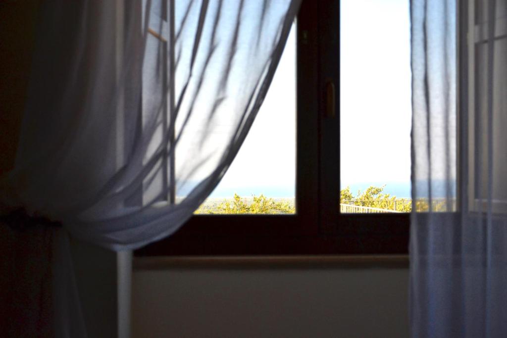 Widok na morze z tego hotelu
