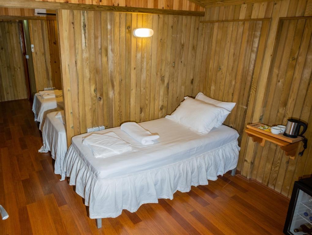 Кровать или кровати в номере Tree Houses Hotel