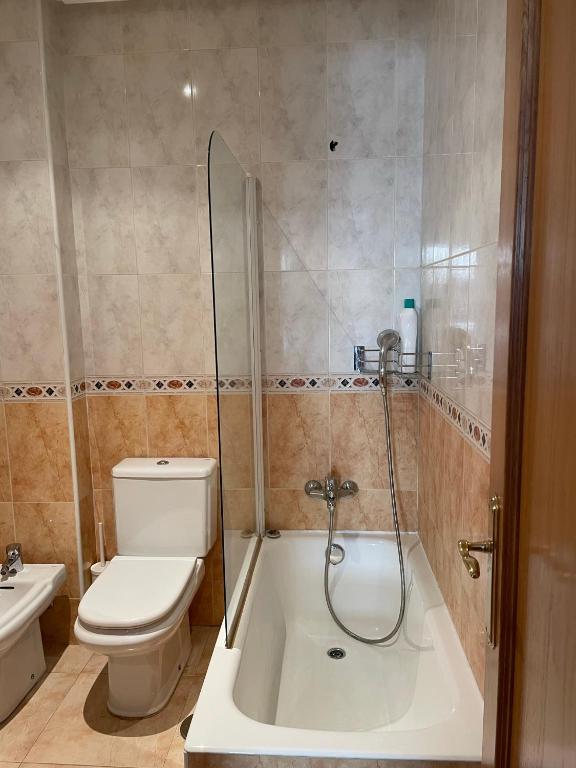 APARTAMENTO COLÓN, León – Updated 2023 Prices