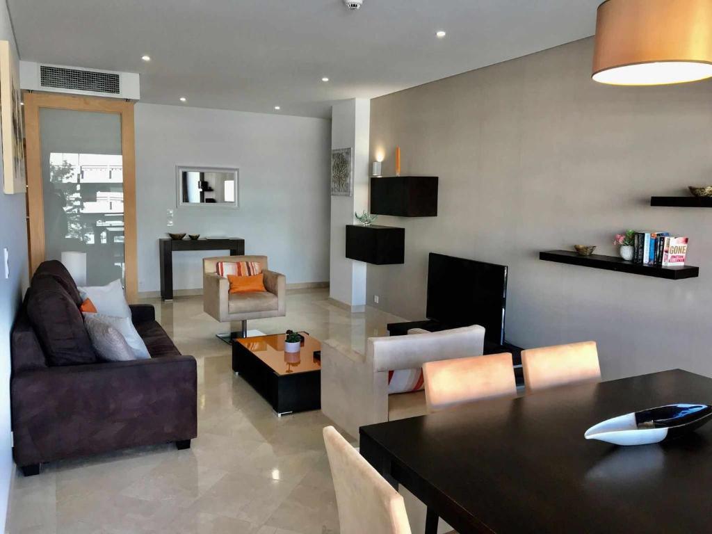 TV a/nebo společenská místnost v ubytování Marina Vilamoura Aquamar 315 by Vilamoura Sun
