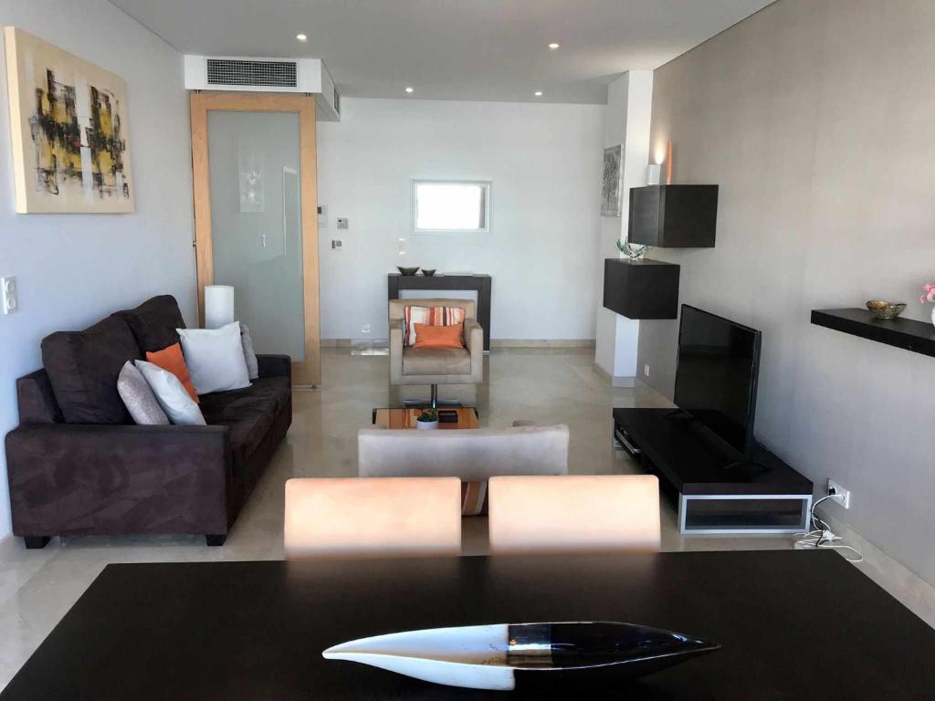 TV a/nebo společenská místnost v ubytování Marina Vilamoura Aquamar 315 by Vilamoura Sun