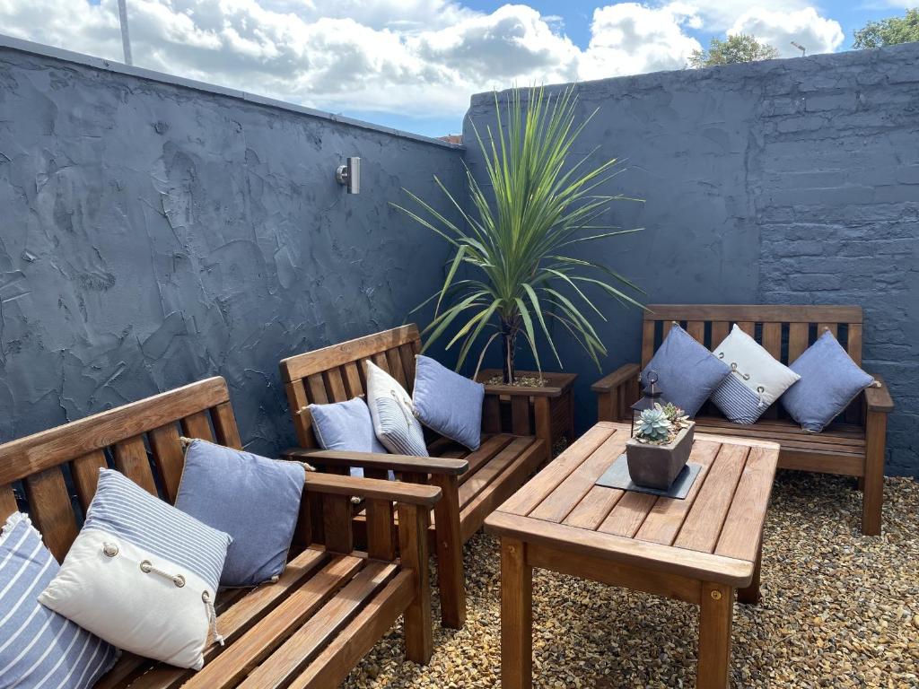 Khu vực ghế ngồi tại Maison Claire