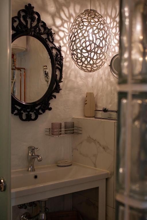 Koupelna v ubytování MaNNa Boutique Hotel
