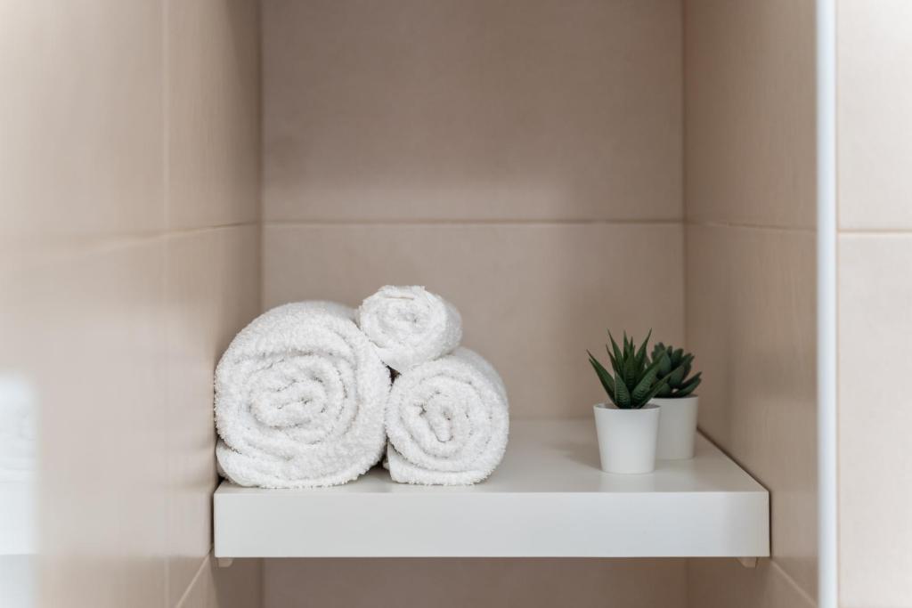 LOFT 35 in Towels