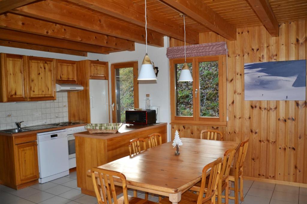 Les 2 Sabots - Resim 26