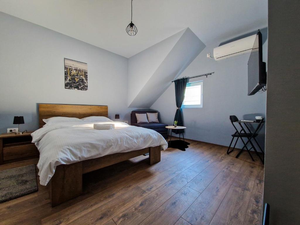 XXL rooms&spa - Habitación De La Reina