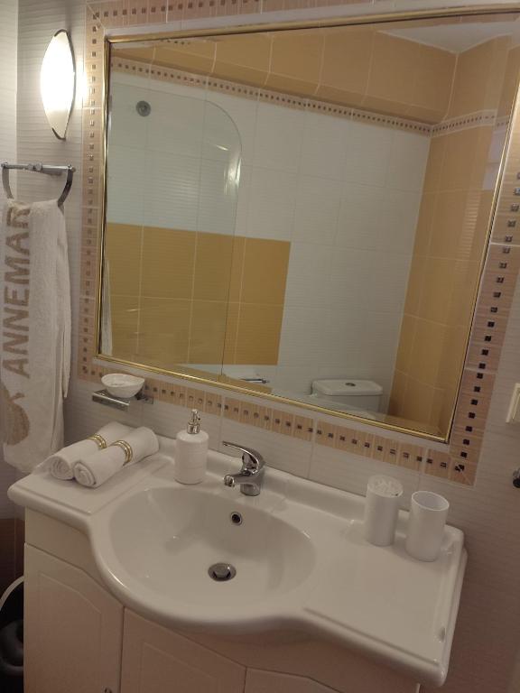 Studio Apollonia - 17