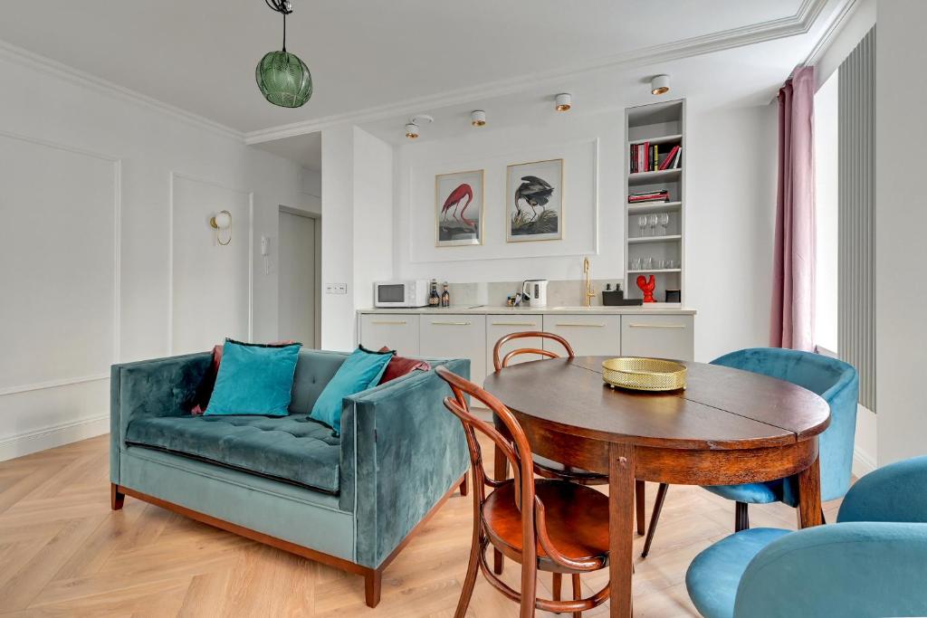 Blue Mandarin Old Town - Two Bedroom Apartment - 31/35 św. Ducha Street