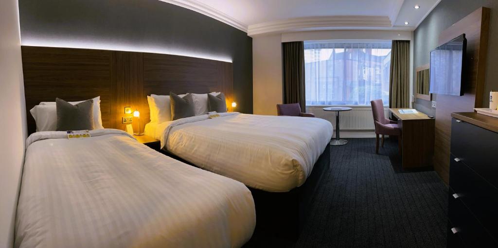 Best Western Plough and Harrow Hotel - Resim 24