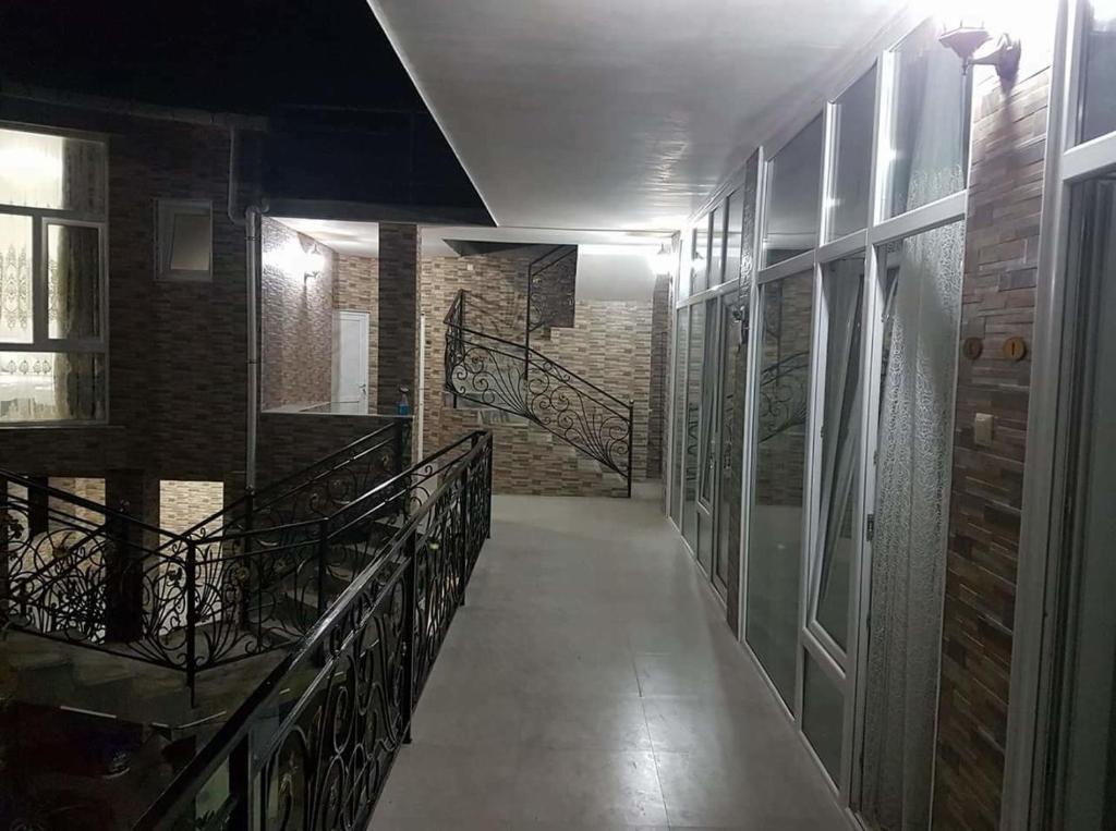 Foto de la galeria de GUEST HOUSE OCEAN FORCE a Batumi
