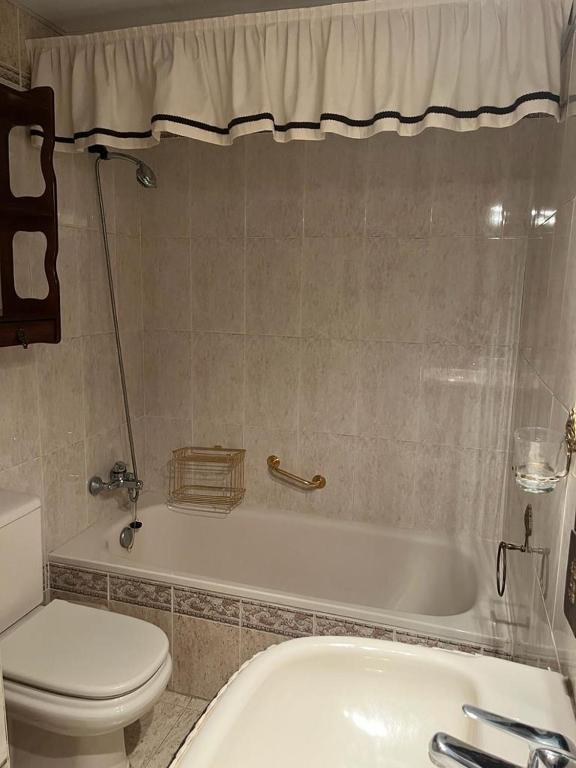Kúpeľňa v ubytovaní Lyrioshomes Precioso Apartamento Puerto de Estepona
