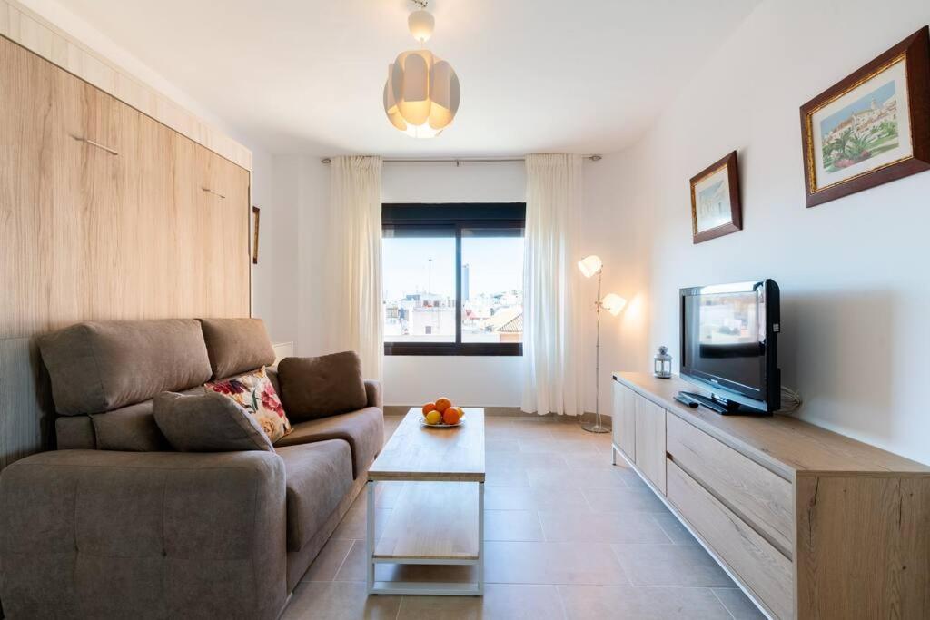 Estudio nuevo y lumioso by TGT, Sevilla – Precios ...