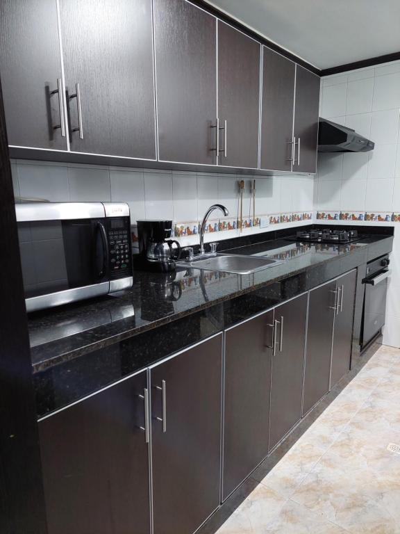 Imagen de la galería de Apartamento a 2 cuadras del estadio., en Cali