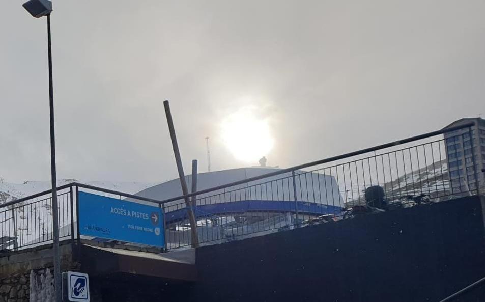Foto sihtkohas El Pas de la Casa asuva majutusasutuse A pie de pistas 7 galeriist