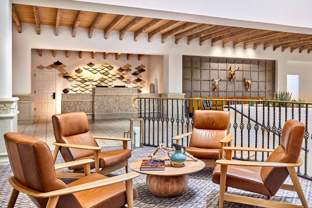 Posezení v ubytování Omni Tucson National Resort & Spa