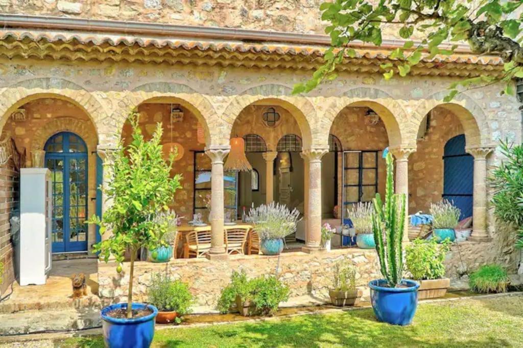 Fotografia z galérie ubytovania Charming appartement in a Manor in Cannes v Cannes