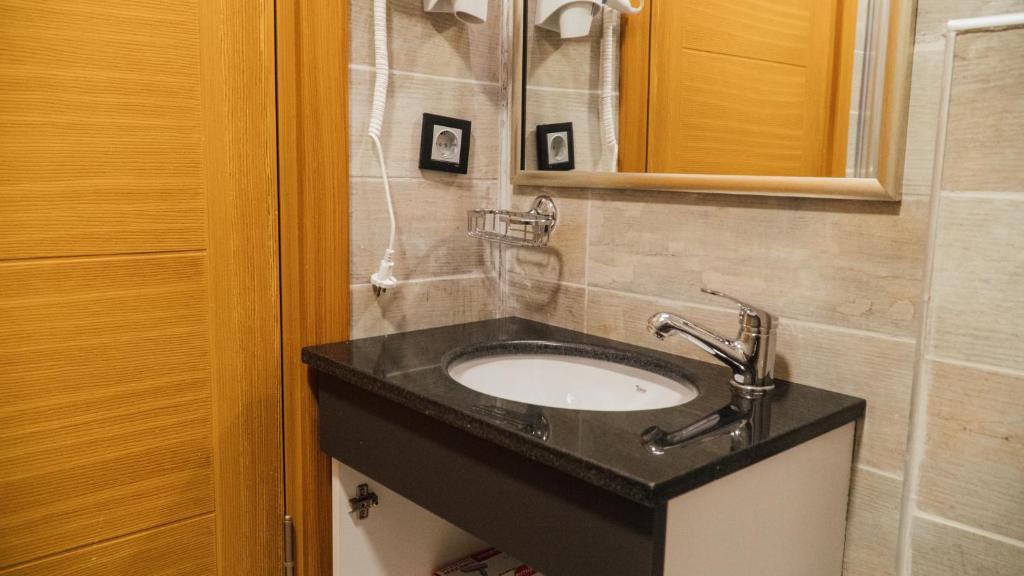 Koupelna v ubytování Barkod Otel