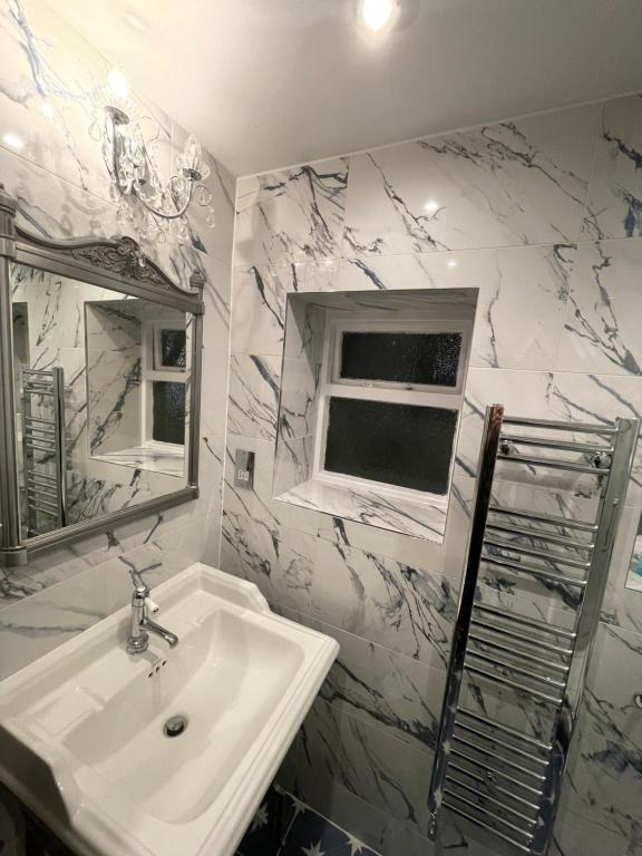 Albany Hotel - Resim 2