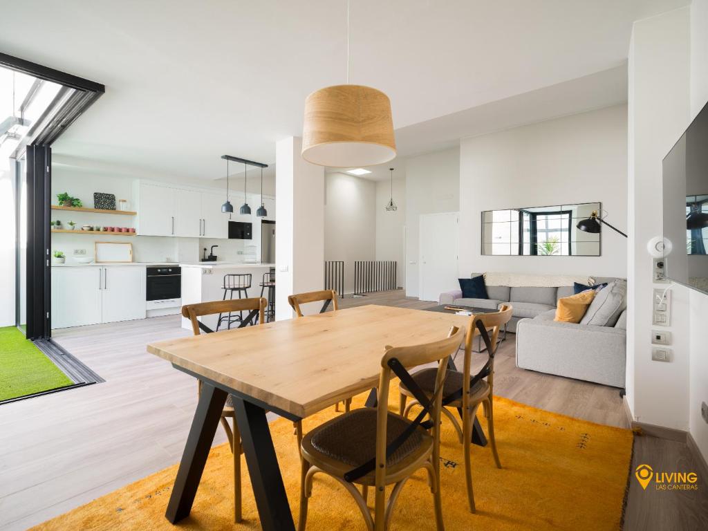 46 Stunning Luxury Penthouse Designs with Sky-High Style - Unique Penthouse Condo Apartments