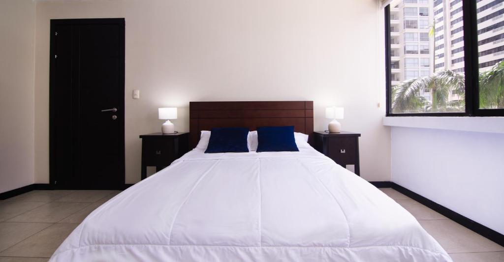 Bellini I 2, 2 habitaciones, Puerto Santa Ana, Guayaquil