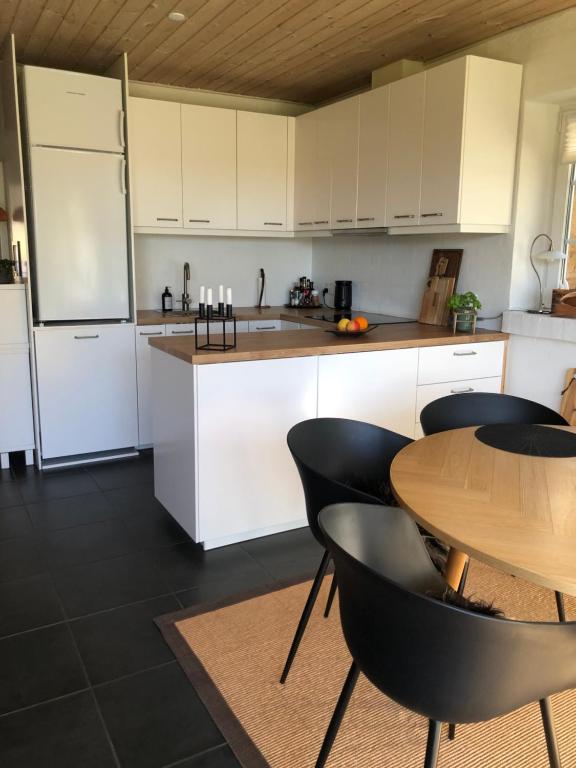 Kuchyň nebo kuchyňský kout v ubytování Hegedal Apartment