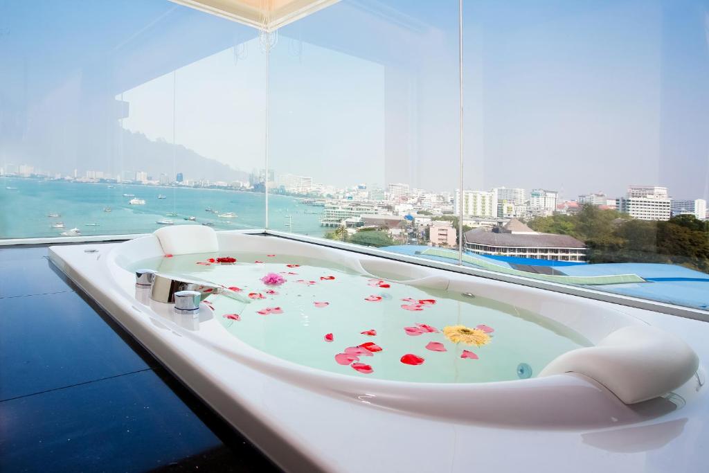 Balihai Bay Pattaya - Resim 10