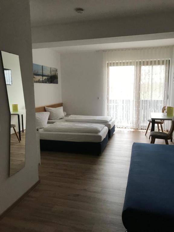 Landgasthof Felsenkeller - 1