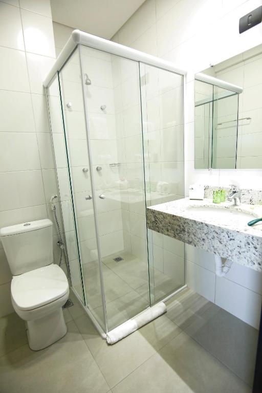 Koupelna v ubytování NEO PARK HOTEL