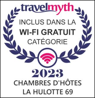 a logo for an event with a laurel wreath at Chambres d&#39;hôtes La Hulotte 69 in Villechenève