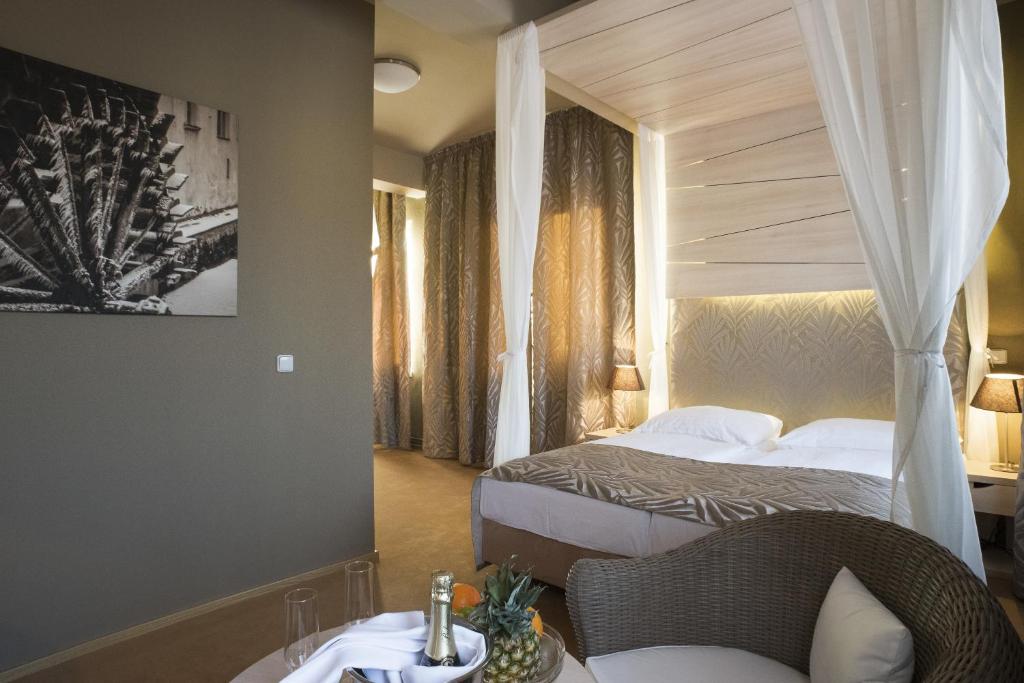 Pytloun Kampa Garden Hotel Prague - Resim 2