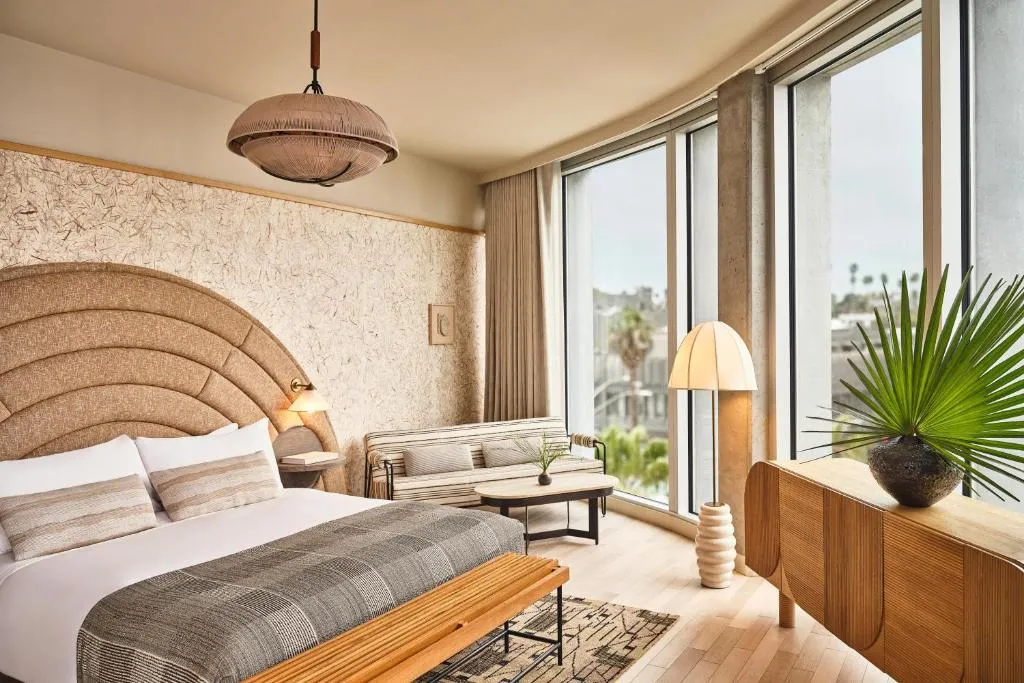 Deluxe Suite, Suite, 1 King