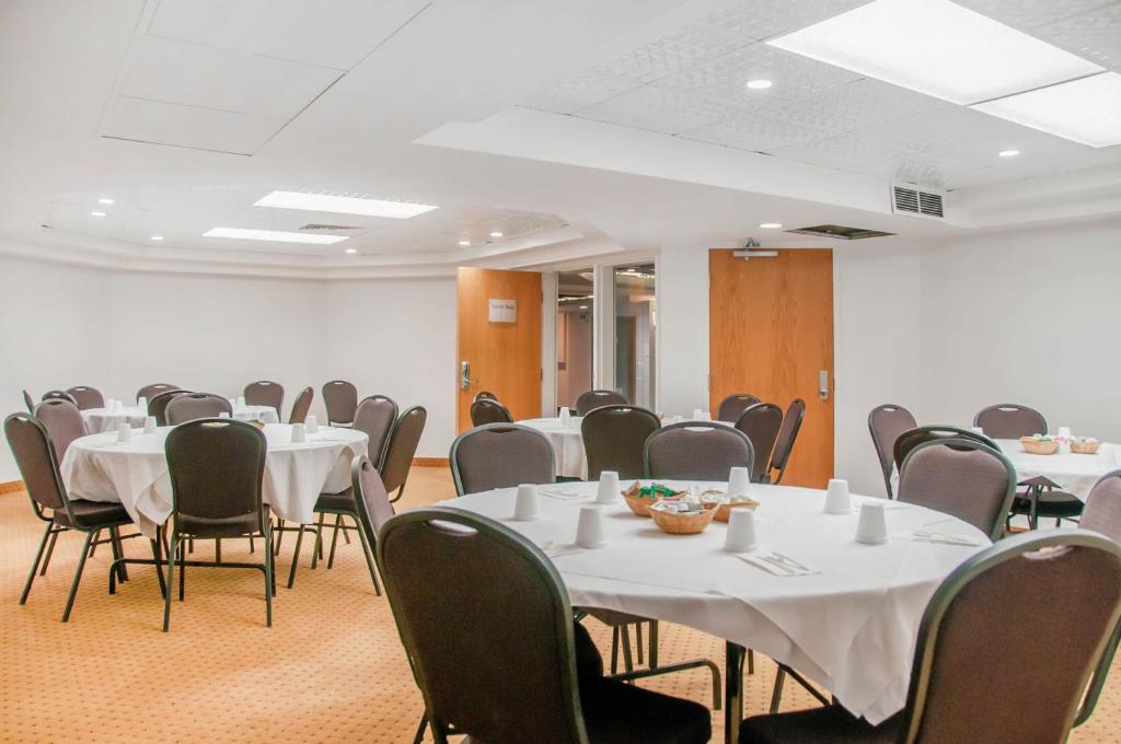 Empire Suites - Resim 7