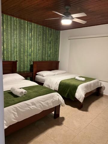 Postel nebo postele na pokoji v ubytování ROCCA VENTO