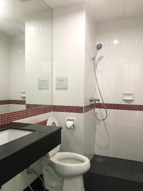 Koupelna v ubytování Hotel premier