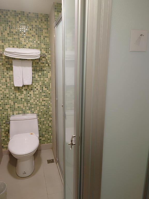 Koupelna v ubytování Fullon Poshtel Kenting