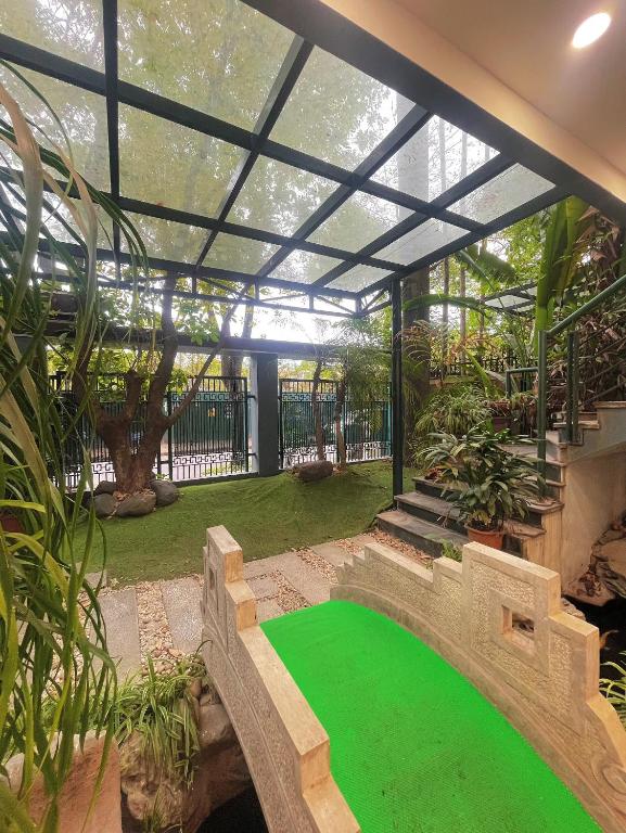 Zahrada ubytování Rosy Motel Trung Yên