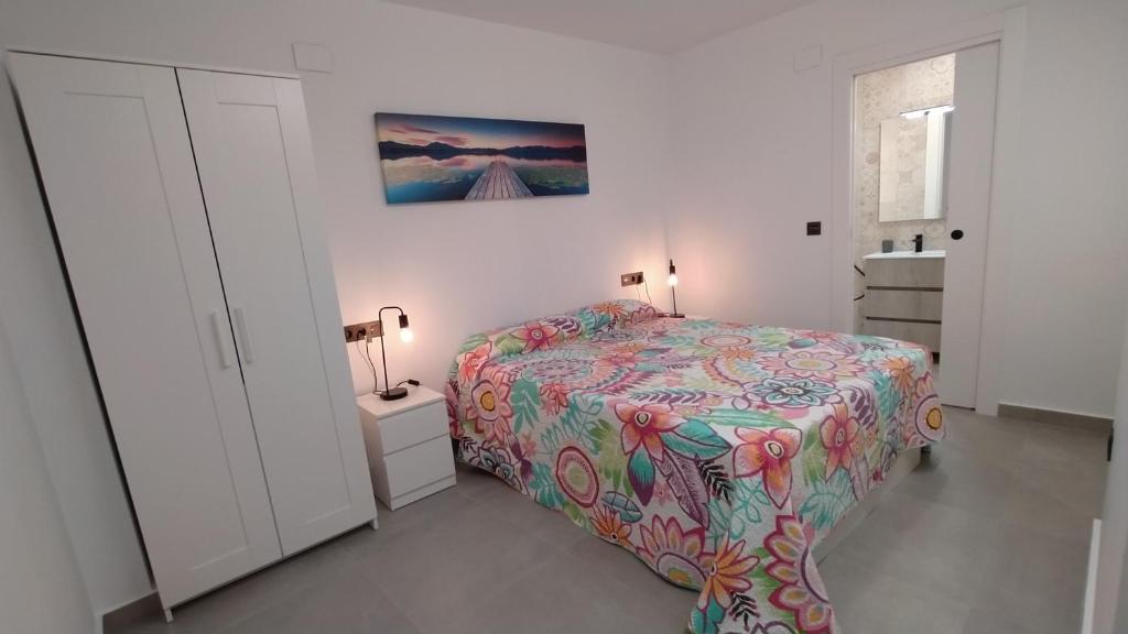Fotografie z fotogalerie ubytování Apartamentos Tamarindo Santa Pola v destinaci Santa Pola