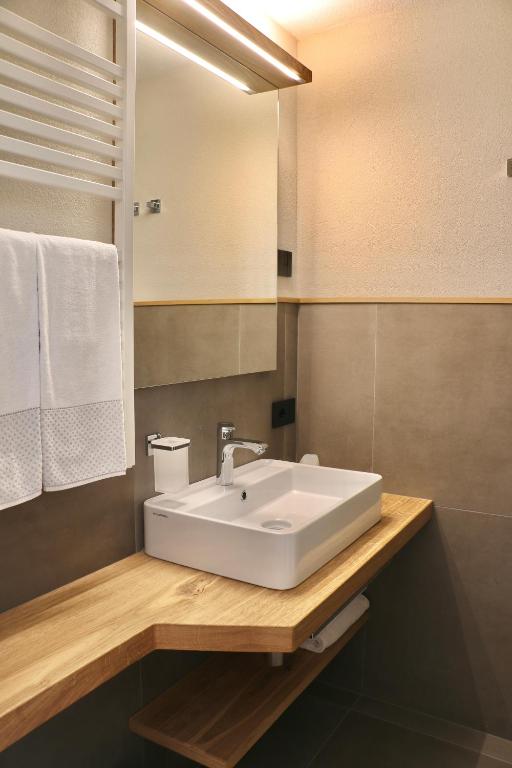 Hotel Galli's - Centro - Habitación Triple Con Balcón