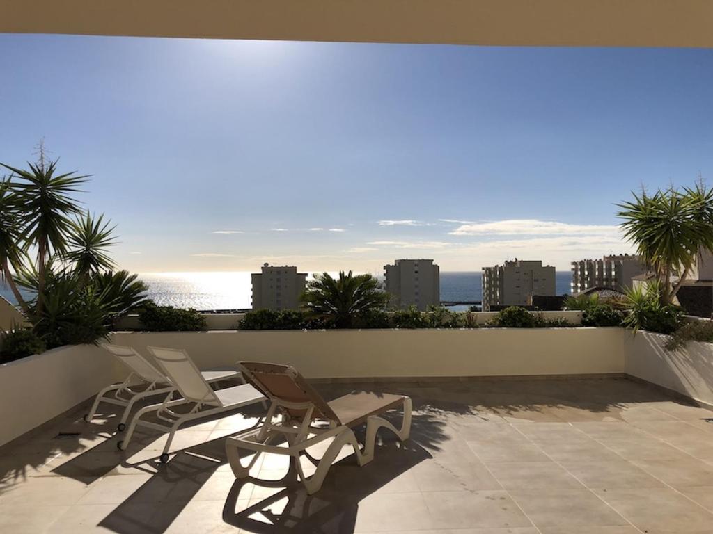 Amazing apartment in Puerto Alto, Estepona (updated prices 2024)