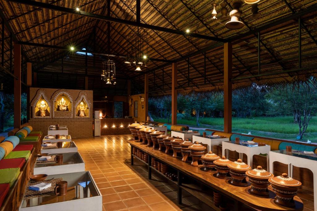 Restaurace v ubytování Ayurvie Sigiriya - Ayurvedic Retreat by Thema Collection