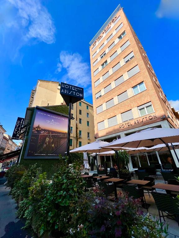 Budova, kde se hotel nachází
