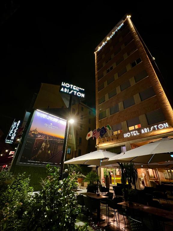 Budova, kde se hotel nachází