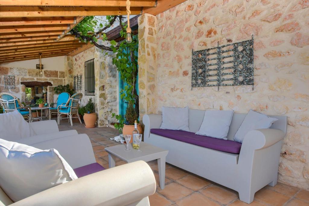 Lalau, Ondara – Updated 2023 Prices