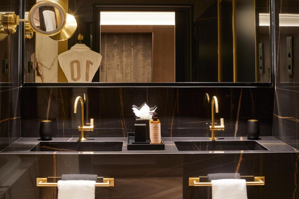 Koupelna v ubytování Hotel MIM Andorra