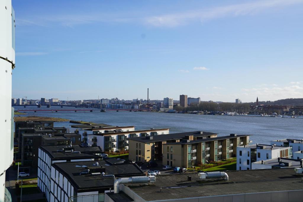 Nespecifikovaný výhled na destinaci Nørresundby nebo výhled na město při pohledu z apartmánu