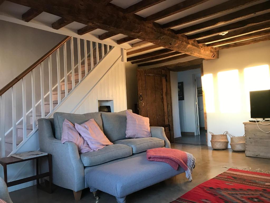 Posezení v ubytování High Cogges Farm Holiday Cottages