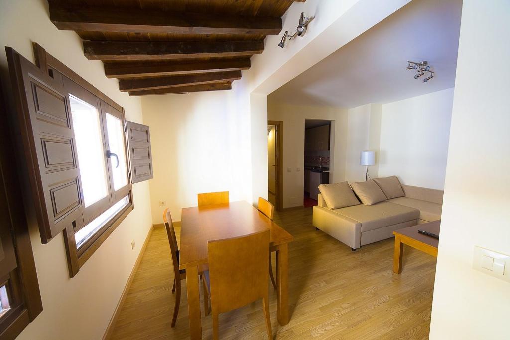 Posezení v ubytování Apartamentos del Casco