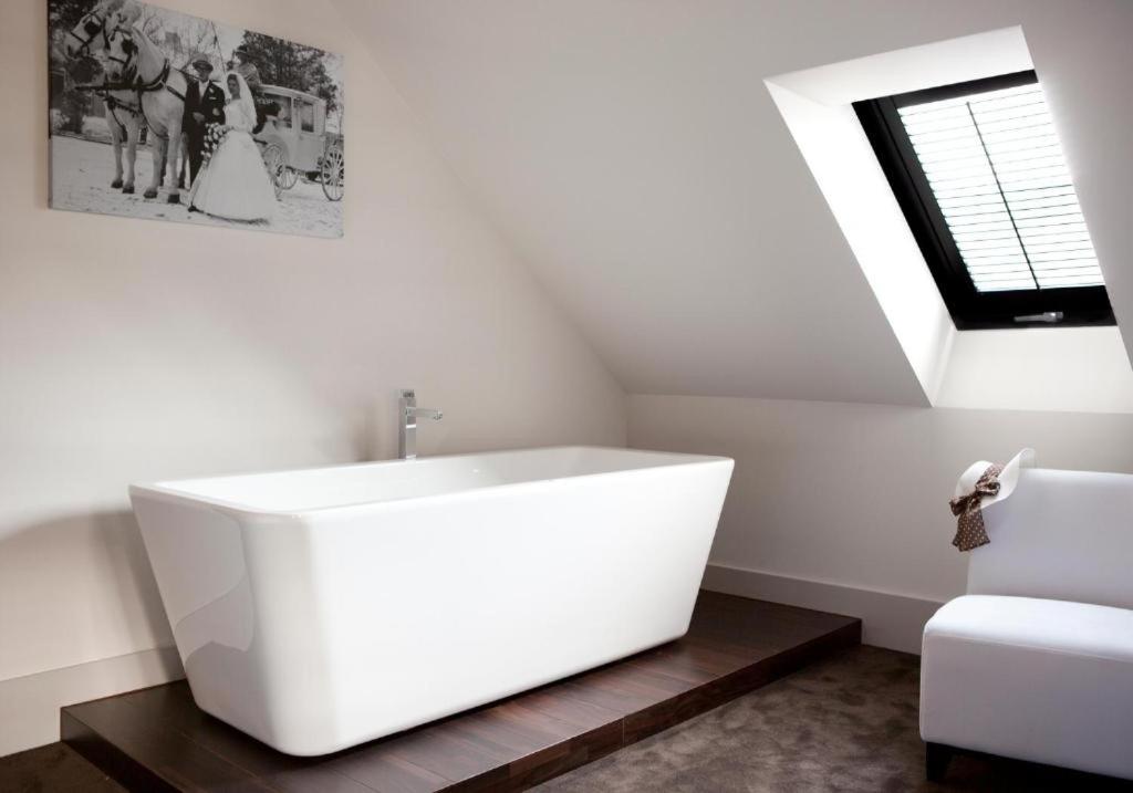 Hotel Pałac Jugowice - Deluxe Tweepersoonskamer Met Bad