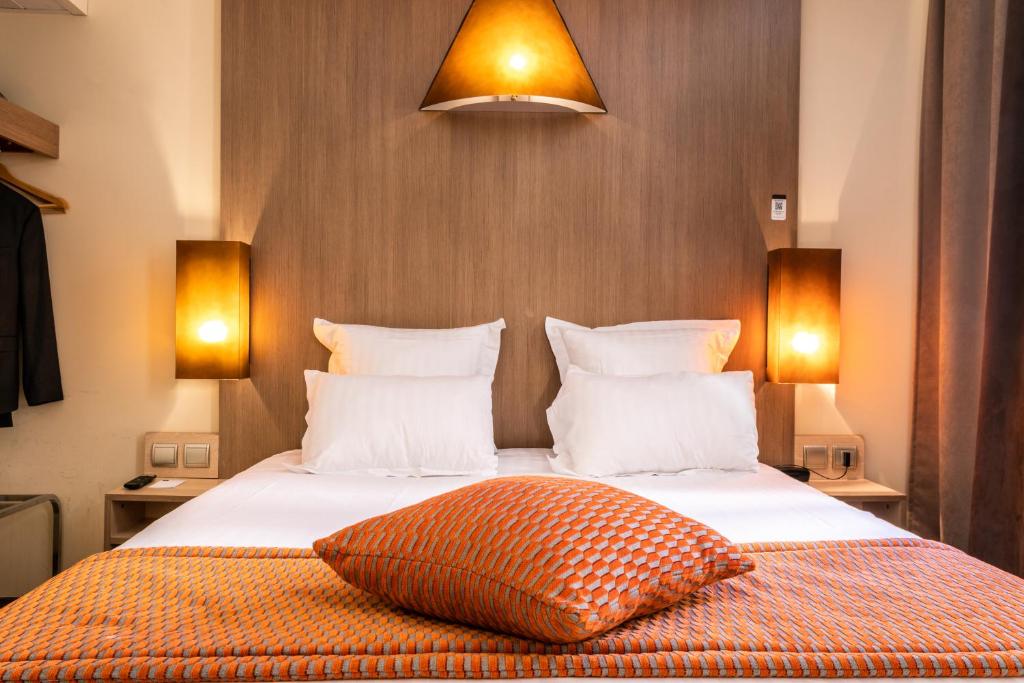 Hôtel Carré Vieux Port - Resim 35