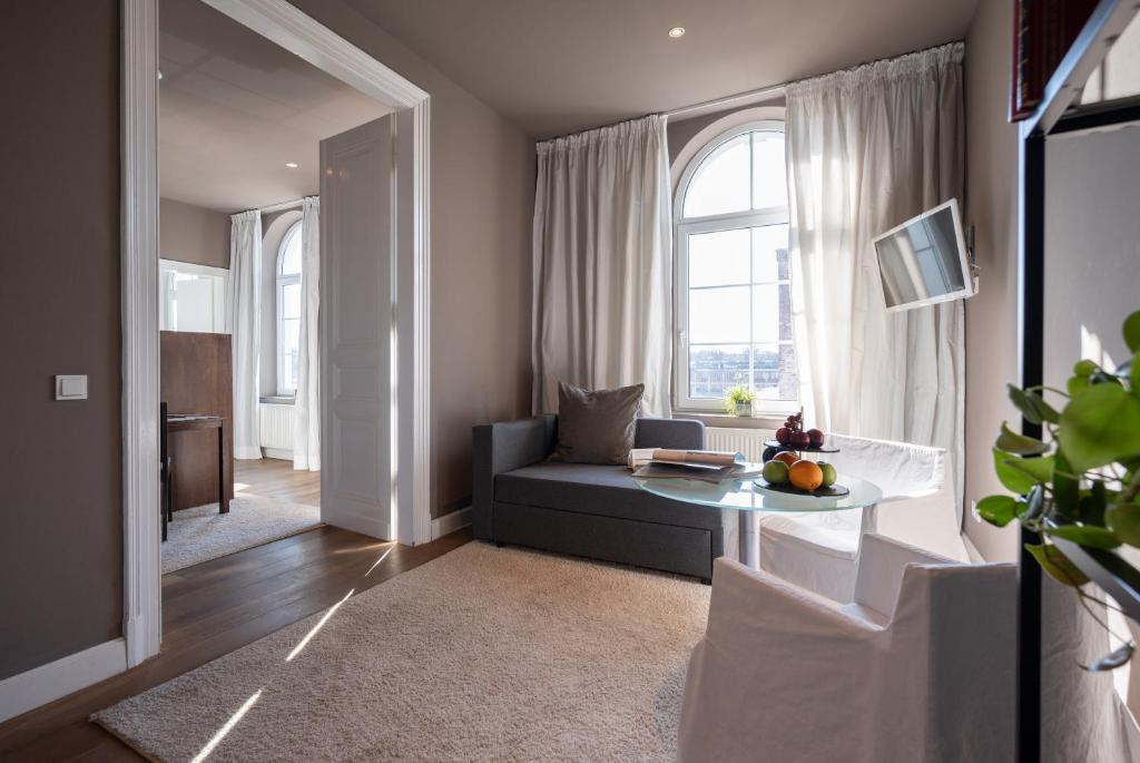 
Bedroom Apartment with Sofa Bed
